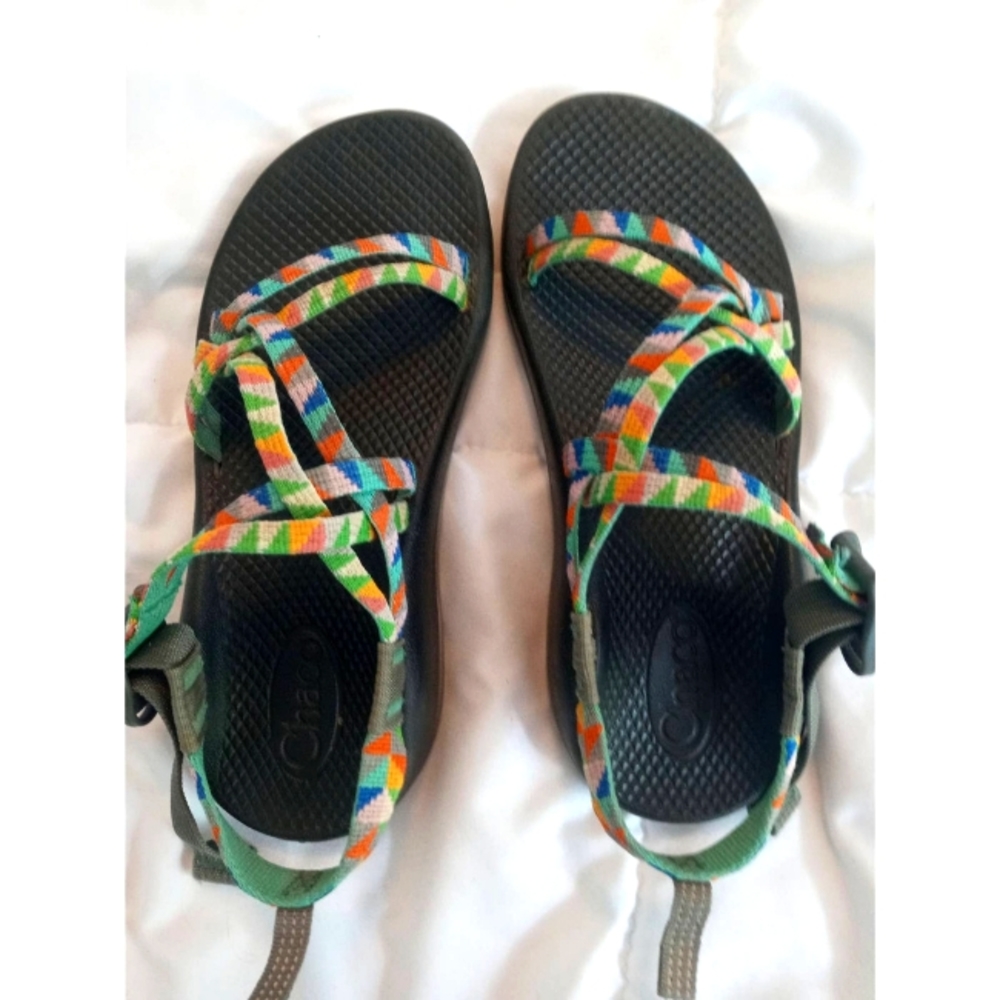 Chaco Rainbow Woven Sandals Size 5